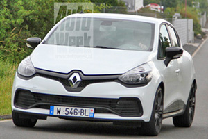 Новый Renault Clio RS сбросил камуфляж 