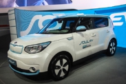 Серийный электрокар Kia Soul EV представлен на Московском автосалоне