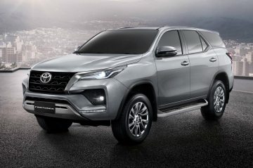 Обновлённые Hilux и Fortuner сменят дизель в РФ