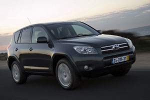 Toyota отзывает 778 тысяч автомобилей 