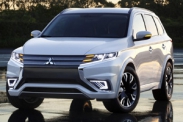 Фото нового Mitsubishi Outlander