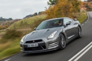 Новый суперкар Nissan GT-R добрался до России