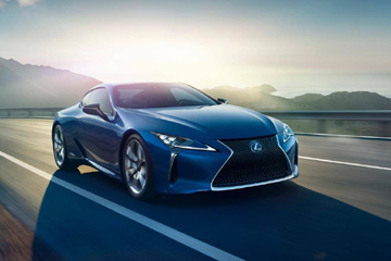 Lexus укомплектует купе LC 630-сильным мотором