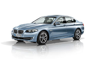 BMW названа стоимость гибридной “пятерки”