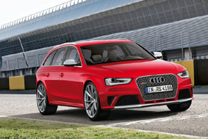 “Заряженный” Audi RS4 Avant добрался до России 