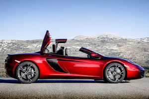 Суперкар McLaren MP4-12C получил складывающуюся крышу 