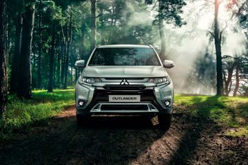 Новый Mitsubishi Outlander - красивый и практичный