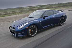 Nissan официально представил новый GT-R 