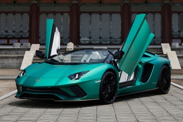 Родстер Aventador S вышел в спецсерии Korean Special 