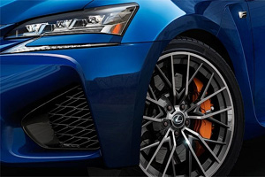 “Заряженный” Lexus GS F представят в Детройте