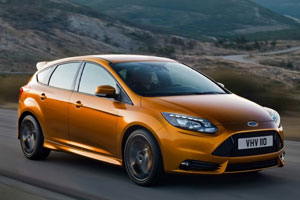 Названы российские цены на Ford Focus ST