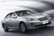 "Подрихтованный" Lexus ES