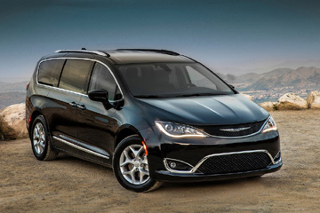 Chrysler назвал рублевую цену минивэна Pacifica