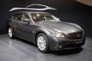 В Женеве состоялась премьера Infiniti M35 Hybrid