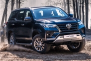 Toyota объявила цены на Fortuner с турбодизелем