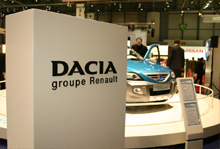 Dacia Logan на Международном Автомобильном Салоне в Женеве-2006.
