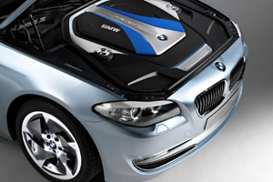 Гибридная пятерка BMW специально для Китая
