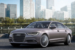 Гибридный лимузин Audi A6 L в Пекине