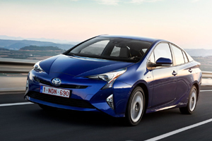 В России начались продажи Toyota Prius четвертого поколения