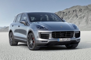 Гибридный Porsche Cayenne S E-Hybrid на автосалоне в Париже