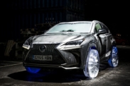 Lexus NX получил ледяные колеса