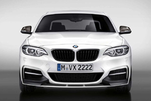 «Заряженное» купе BMW M240i получило лимитированную версию