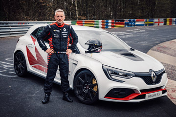 Renault Megane RS побил рекорд Нюрбургринга