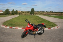 Ducati Hypermotard 1100: Осторожнее с легендами