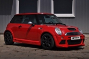 MINI Cooper S получил спортивный обвес