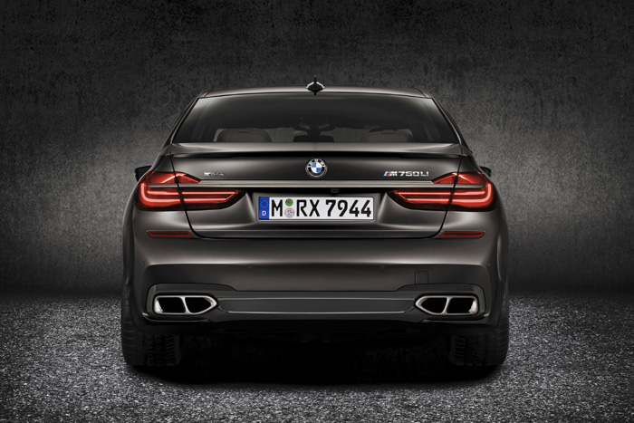 BMW M760Li xDrive