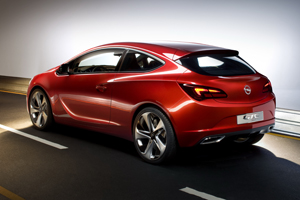 Opel_GTC_Paris_1.jpg