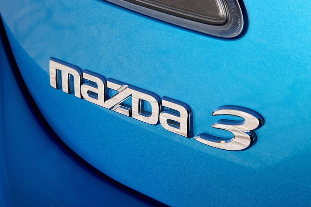 Жаркая Mazda3