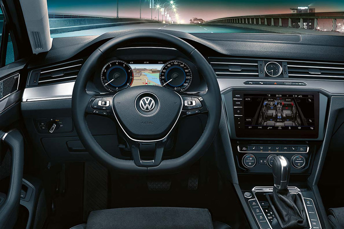 Volkswagen Passat LIFE Plus