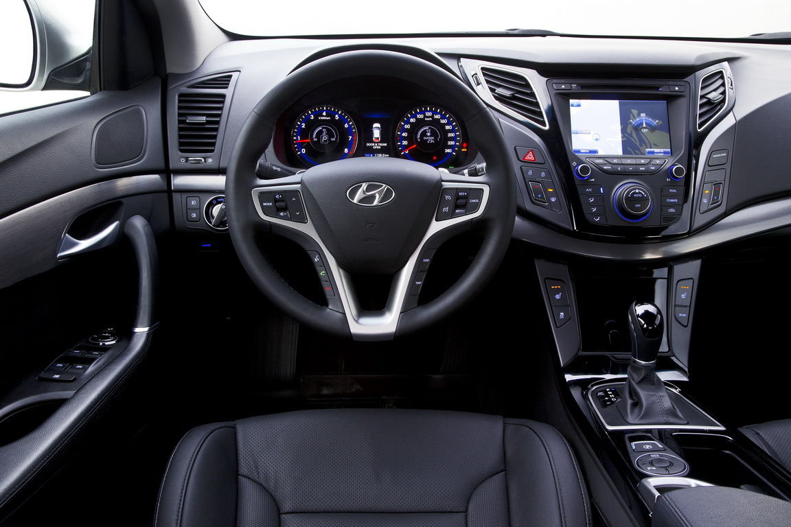 Hyundai i40: Автомобиль универсиады