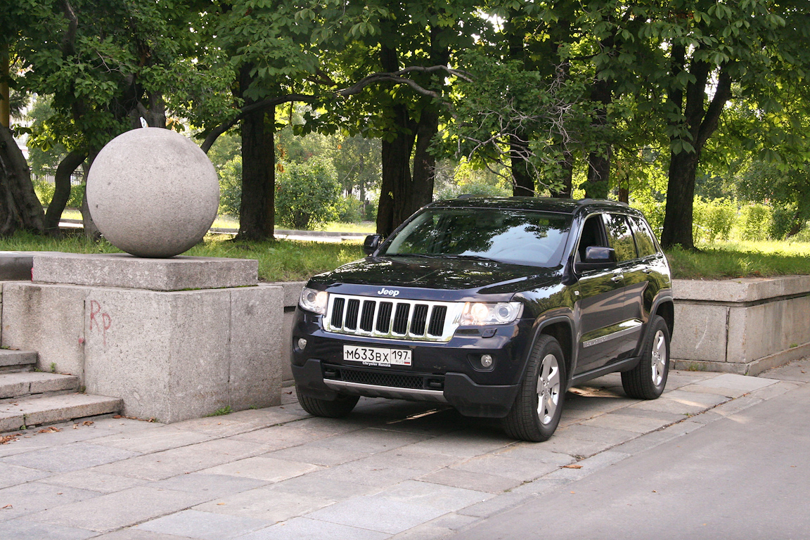 Jeep Grand Cherokee: Экономить или нет?