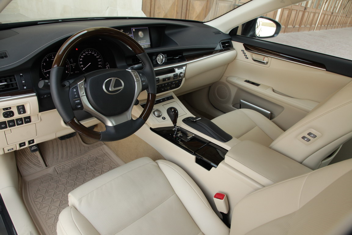 Lexus ES: Погружение в премиум