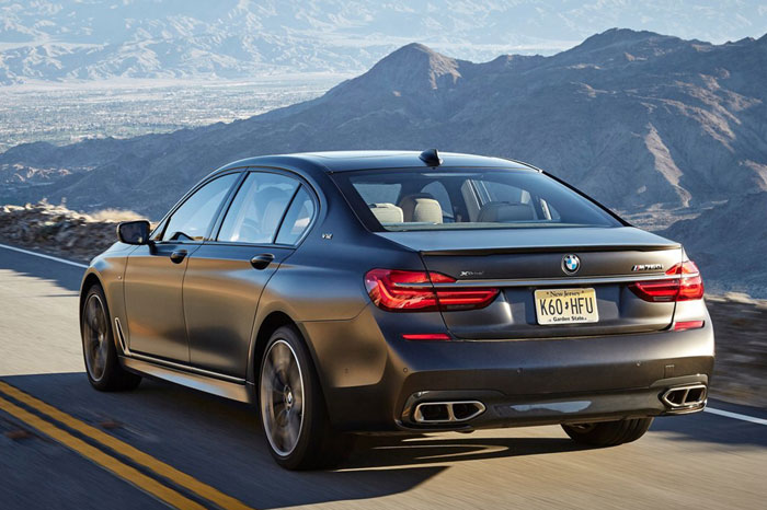 BMW M760Li
