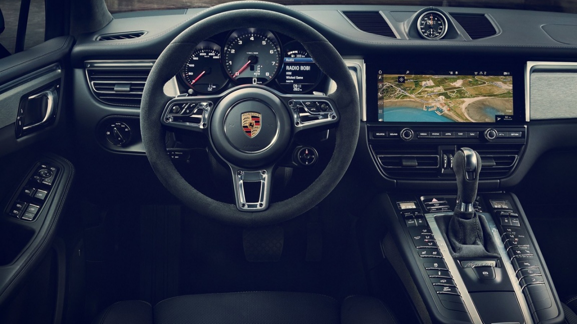 Обновленный Porsche Macan